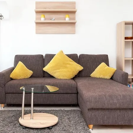 아파트 Hanseatic 208 *