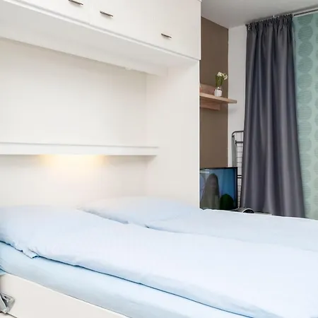 Hanseatic 208 * 더넨